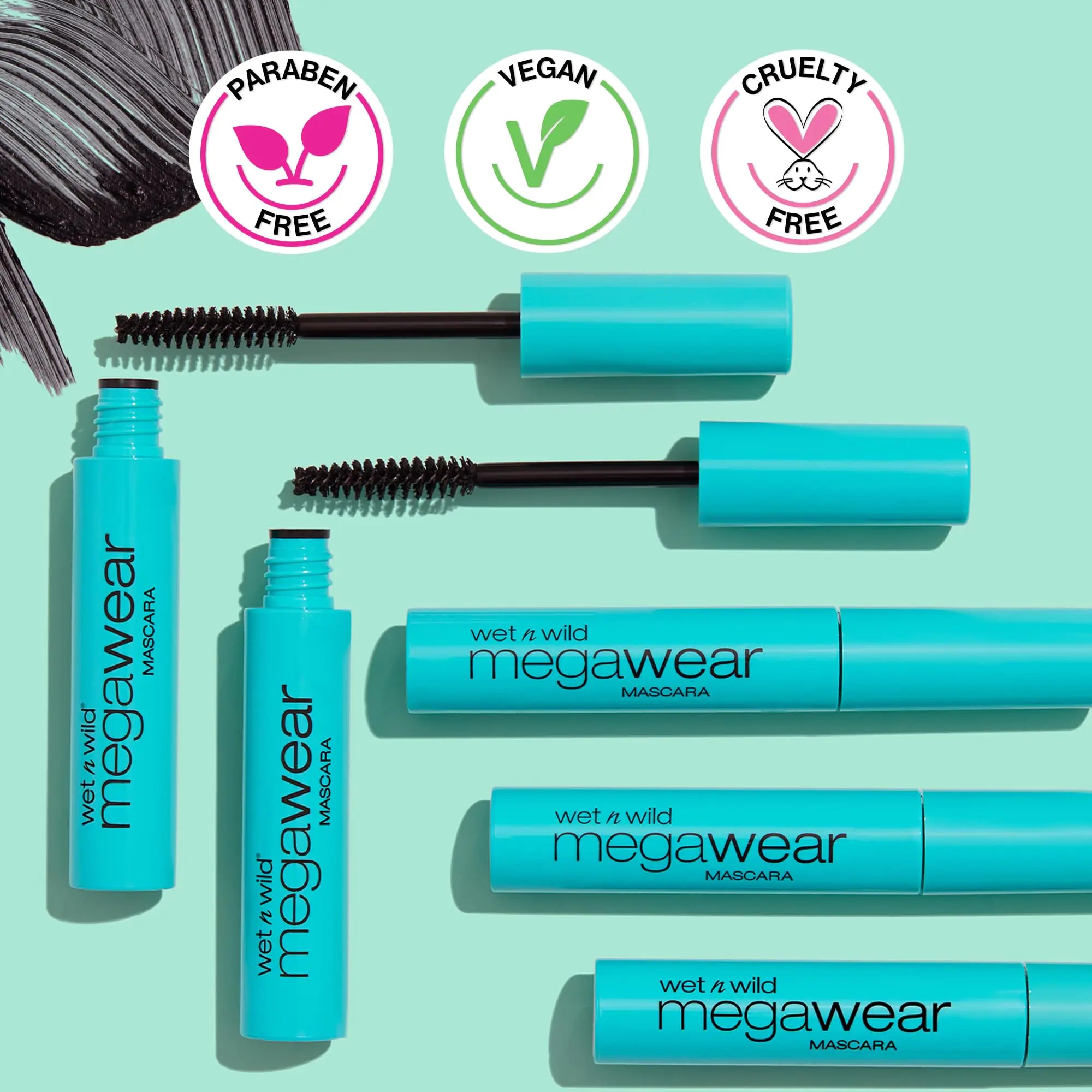 Healthy Lashes, Enriched 
Define Megawear Mascara Gel